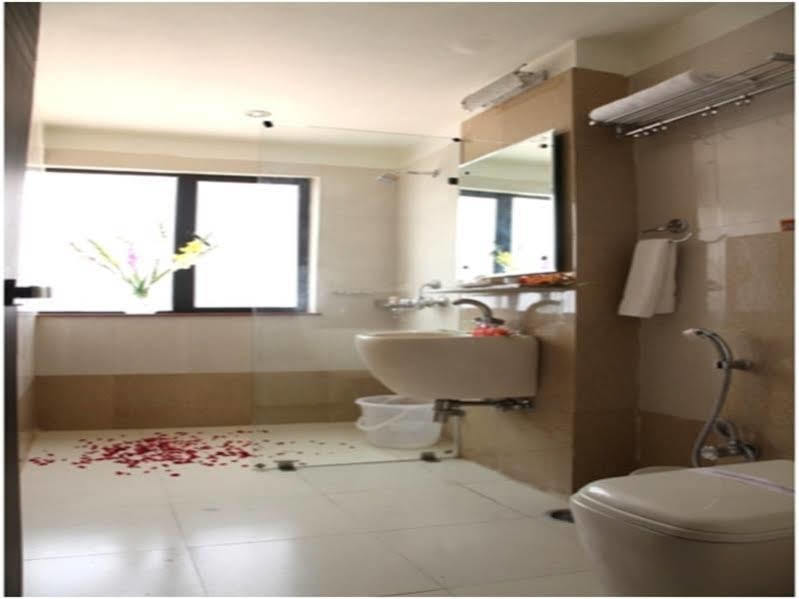 Hotel Poonam Plaza Agra  Buitenkant foto